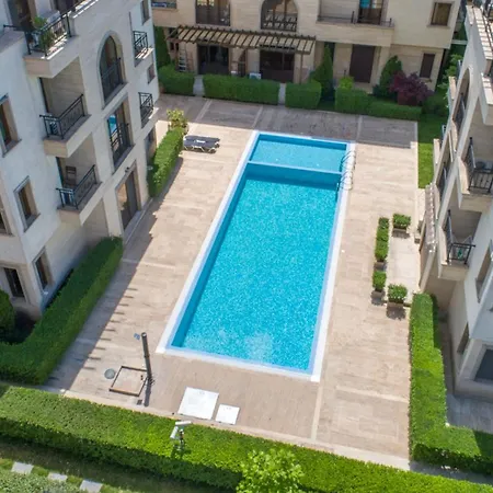 апарткомплекс амара студио 13 Apartment *