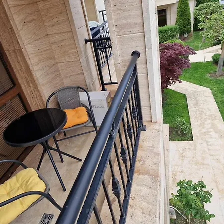 апарткомплекс амара студио 13 * Slantschew brjag