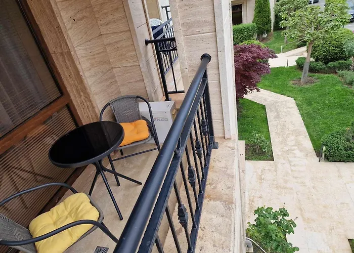 апарткомплекс амара студио 13 * Slantschew brjag